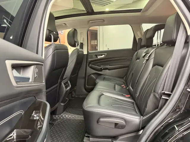 Ford Edge — Фото автомобиля 7