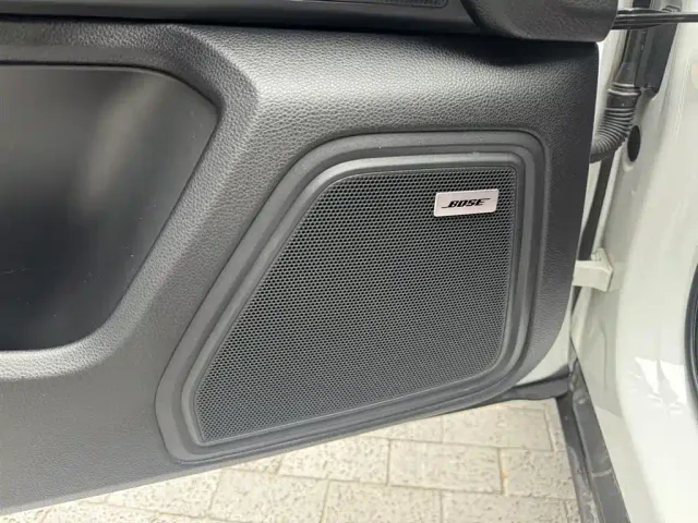 Porsche Macan — Фото автомобиля 3