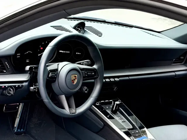 Porsche 911 — Фото автомобиля 4
