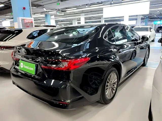 Toyota Camry — Фото автомобиля 6
