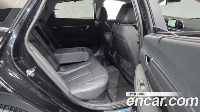 Hyundai Sonata — Фото автомобиля 12