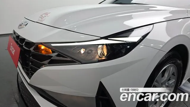 Hyundai AVANTE Avante (CN7) — Фото автомобиля 22