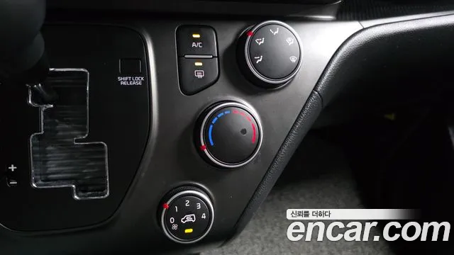 Kia RAY Новый Kia Ray Prestige — Фото автомобиля 18