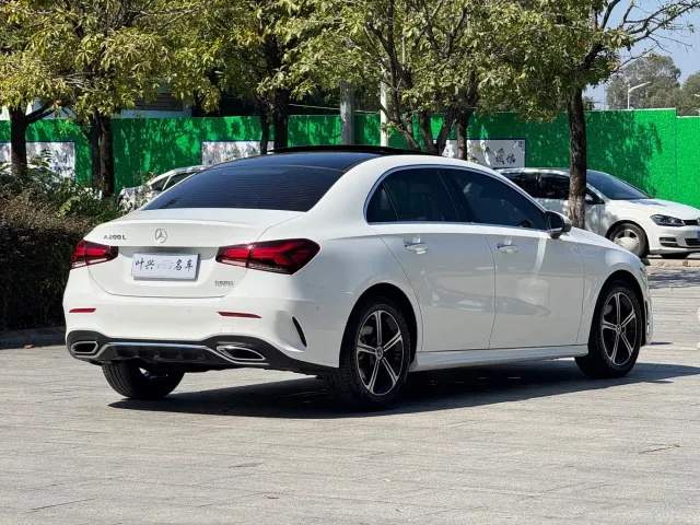 Mercedes-Benz A-Class — Фото автомобиля 16