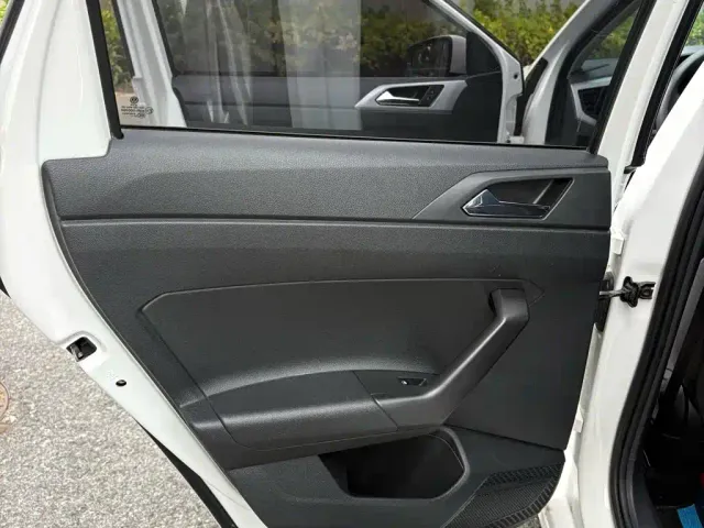Volkswagen Polo 2023 Plus 1.5L Automatic Panorama Enjoyment Edition — Фото автомобиля 15