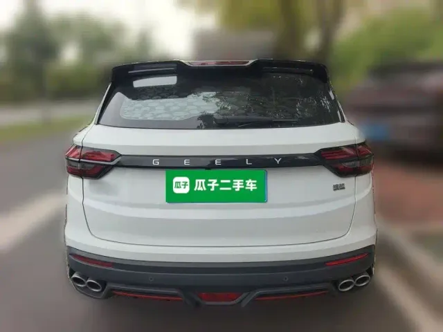 Geely Binyue — Фото автомобиля 3