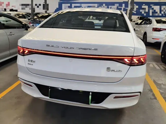 BYD Qin PLUS — Фото автомобиля 5