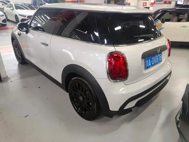 MINI Hatch — Фото автомобиля 6