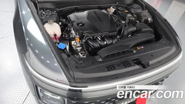 Hyundai Grandeur Grandeur (GN7) 2.5 Бензин 2WD — Фото автомобиля 6