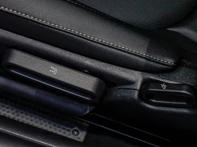 MINI Hatch — Фото автомобиля 11