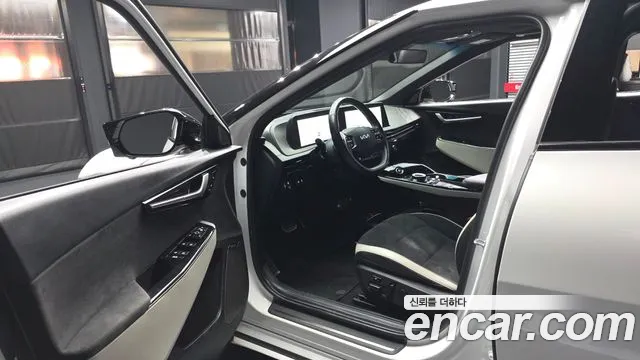 Kia EV6 — Фото автомобиля 10