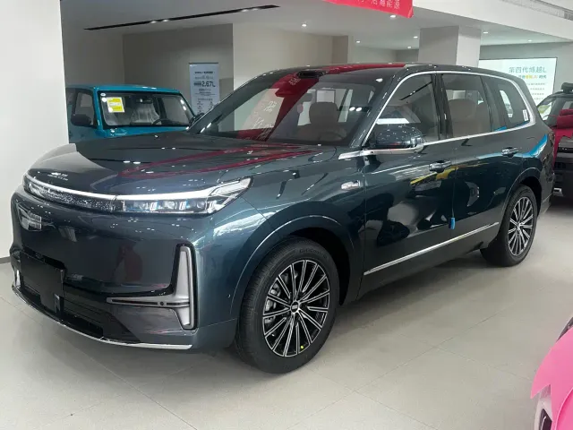 Фотография автомобиля — Geely Galaxy M9