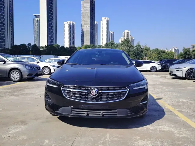 Buick Regal — Фото автомобиля 2