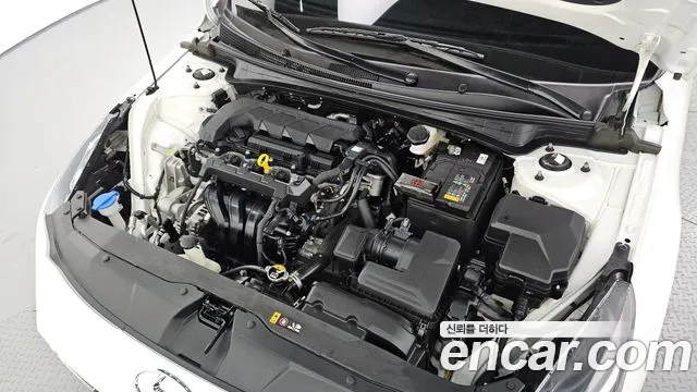 Hyundai AVANTE Avante (CN7) — Фото автомобиля 6