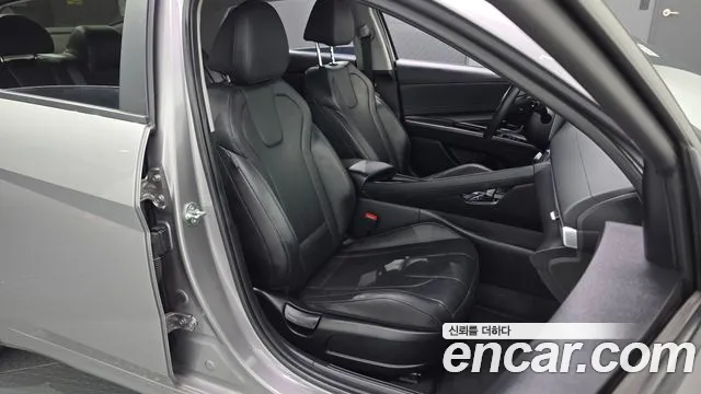 Hyundai Avante CN7 — Фото автомобиля 16