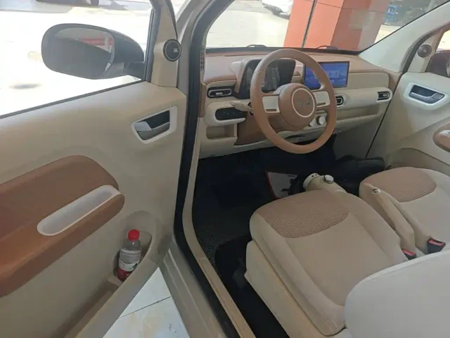 Wuling Hongguang Mini EV — Фото автомобиля 15
