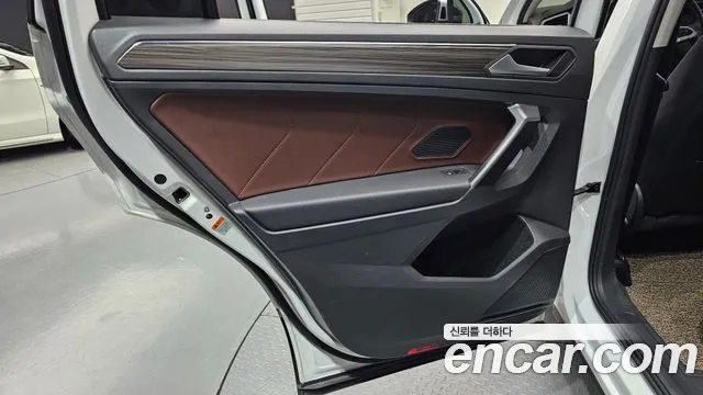 Volkswagen Tiguan — Фото автомобиля 25
