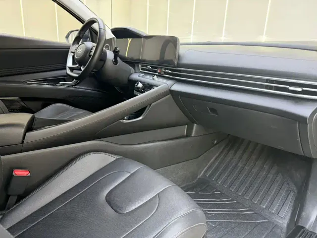 Hyundai Elantra — Фото автомобиля 7