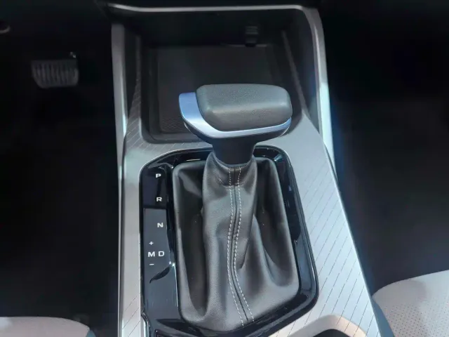 Geely Emgrand — Фото автомобиля 13