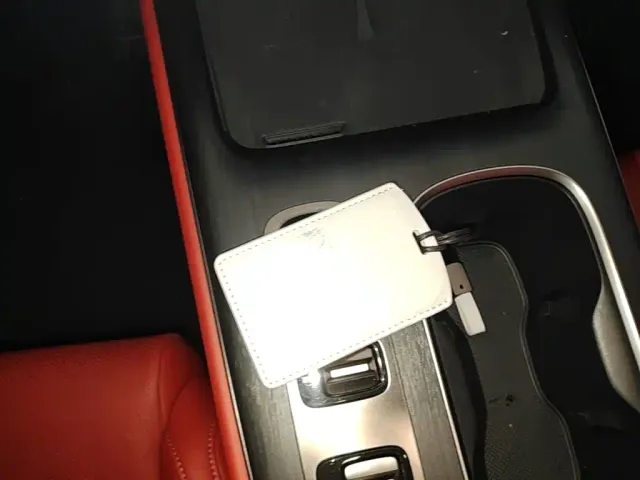 Xiaomi SU7 — Фото автомобиля 8