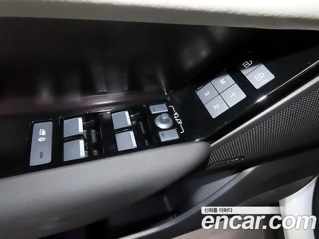 Land Rover Range Rover Velar — Фото автомобиля 17