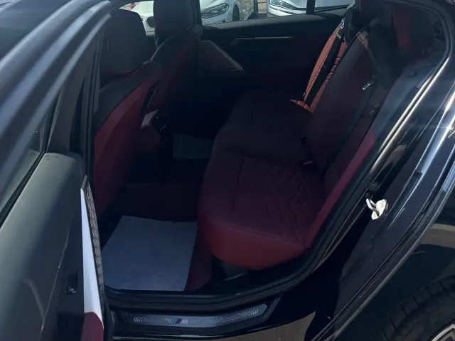 BMW 5 Series — Фото автомобиля 11