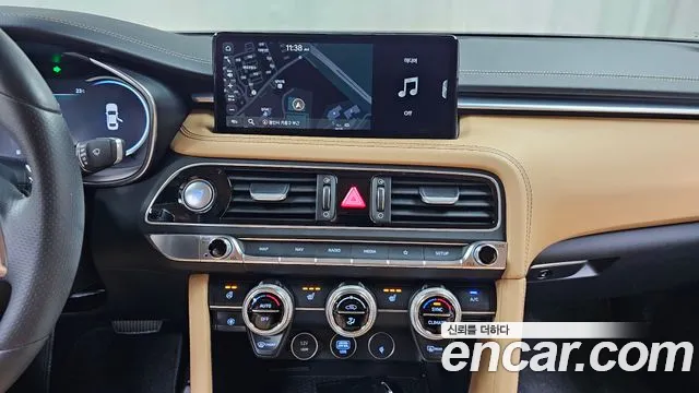 Genesis G70 — Фото автомобиля 12