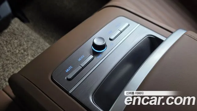 Hyundai Grandeur GN7 — Фото автомобиля 28