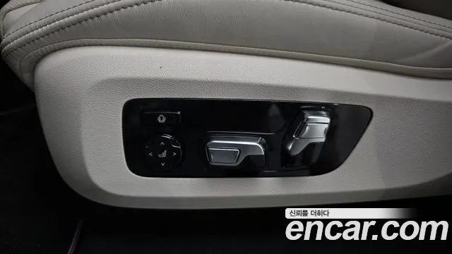 BMW X7 — Фото автомобиля 29