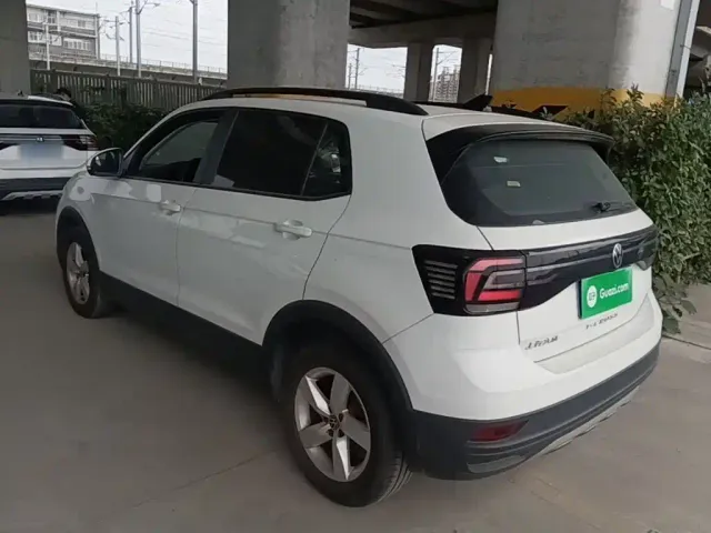 Volkswagen T-Cross — Фото автомобиля 4