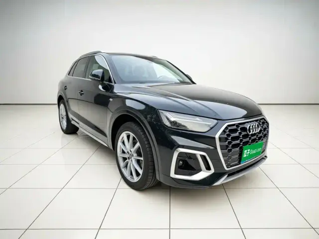Audi Q5L — Фото автомобиля 3