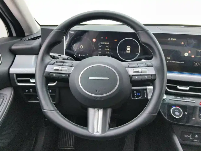 Hyundai Sonata — Фото автомобиля 15