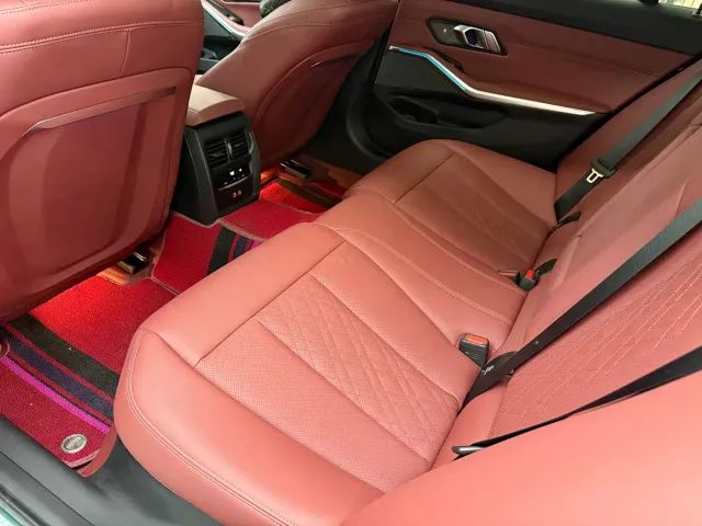 BMW 3 Series — Фото автомобиля 4