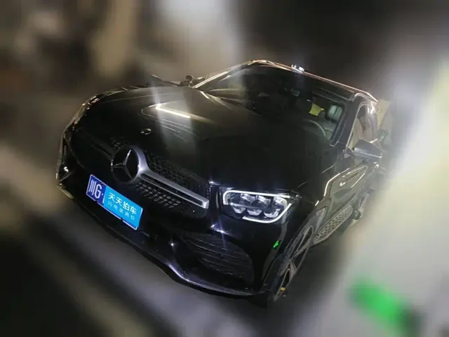 Фотография автомобиля — Mercedes-Benz GLC-Class