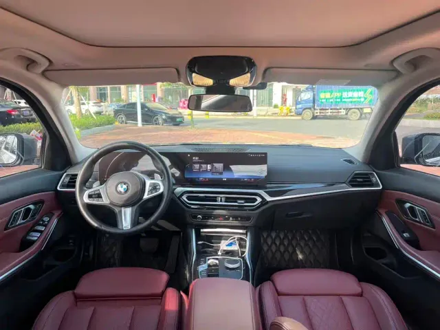 BMW 3 Series — Фото автомобиля 7