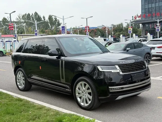 Land Rover Range Rover — Фото автомобиля 3