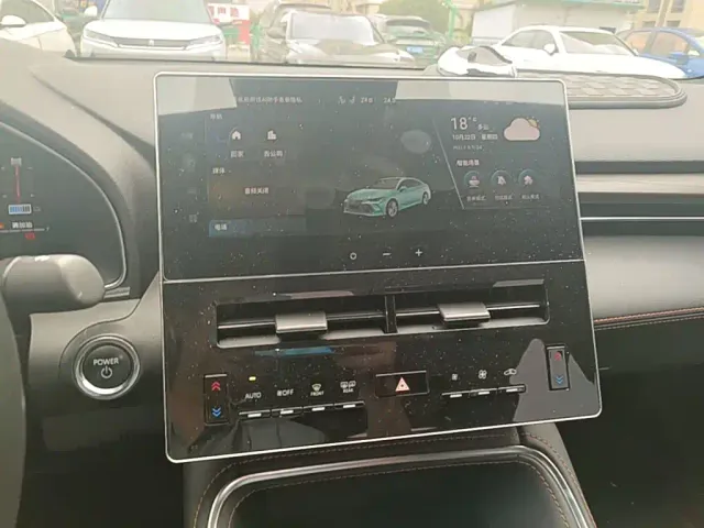 Toyota Avalon — Фото автомобиля 12