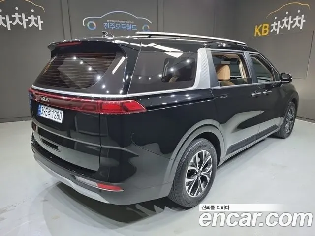 Kia Carnival 4th Gen — Фото автомобиля 5