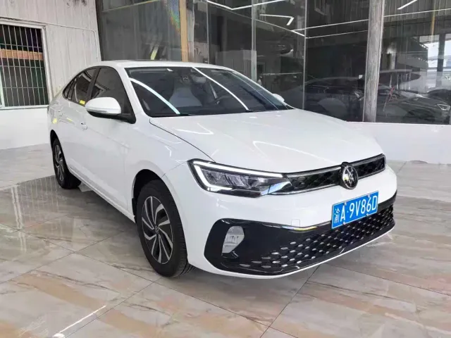 Volkswagen Lavida — Фото автомобиля 3