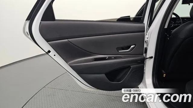 Hyundai Avante — Фото автомобиля 14