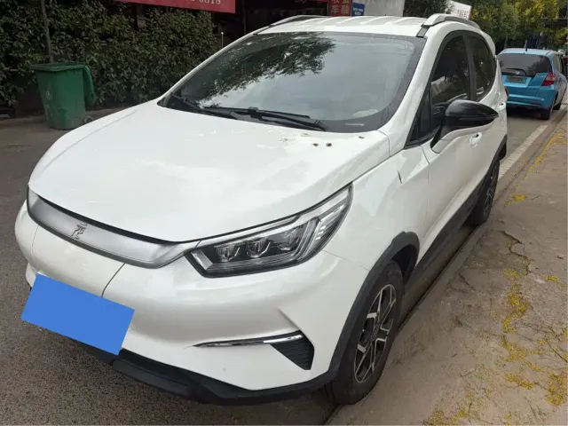 BYD Yuan Pro — Фото автомобиля 2