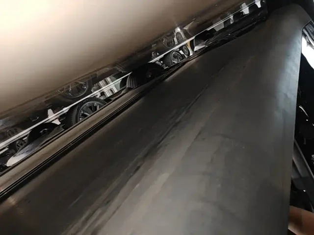 Tesla Model Y — Фото автомобиля 20