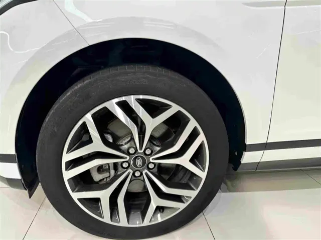 Land Rover Range Rover Evoque — Фото автомобиля 4