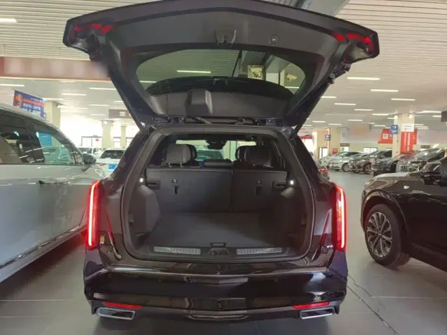 Cadillac XT5 — Фото автомобиля 18