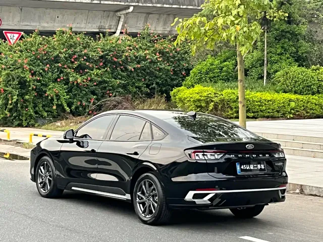Ford Mondeo — Фото автомобиля 4
