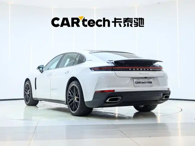 Porsche Panamera — Фото автомобиля 9