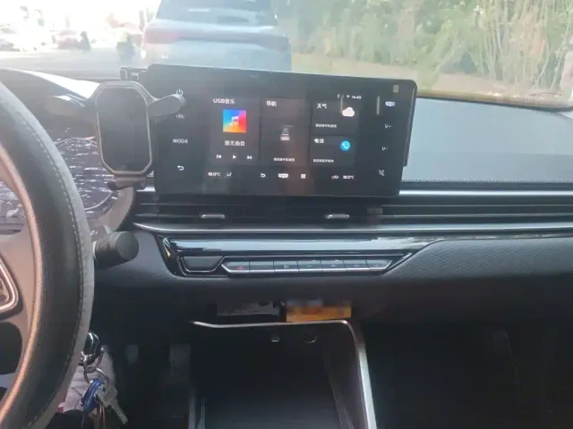 Geely Emgrand — Фото автомобиля 5