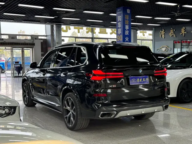 BMW X5 — Фото автомобиля 13