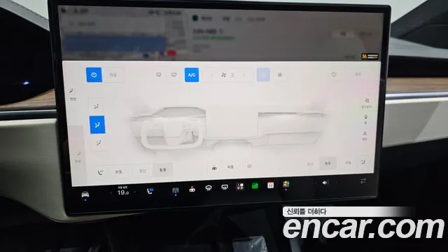 Tesla Model X — Фото автомобиля 29