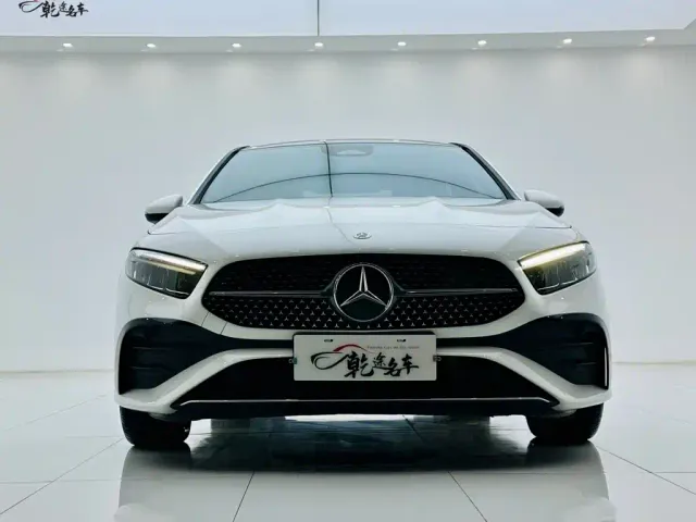 Mercedes-Benz A-Class — Фото автомобиля 2